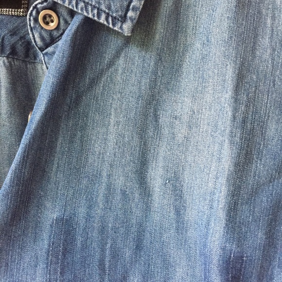 Rails Raw Hem Button Down Chambray Shirt - Picture 5 of 6